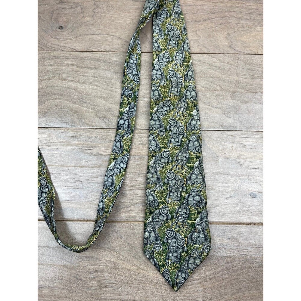 Endangered Species Men's Tie Green Gorilla Pattern Silk 58in